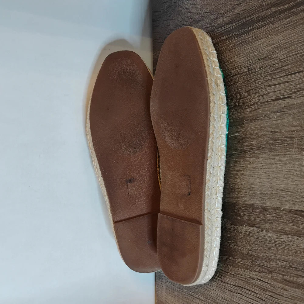 Chinese laundry Los Angeles Tropical Print/Embellish Espadrilles - Picture 9 of 11